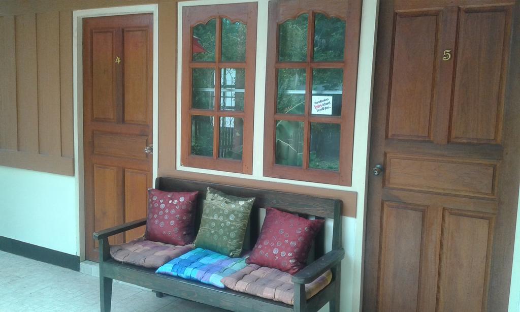 Luna Guesthouse 2 Chiang Mai Exterior foto